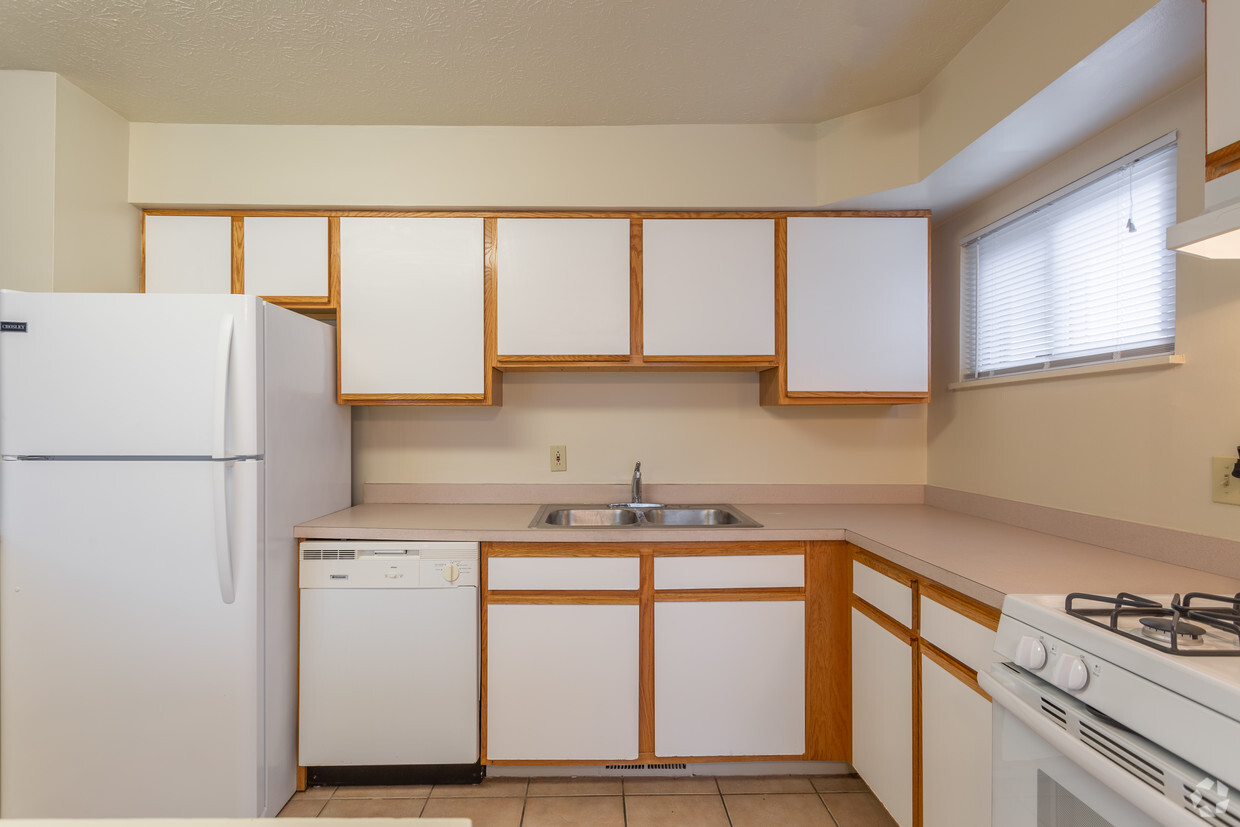 2599 Chamberlain Rd-4
